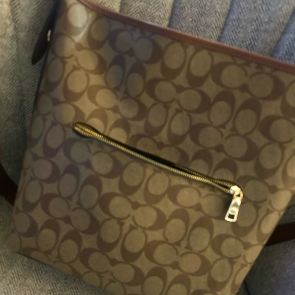 Coach purse used once - Picture 2 of 6